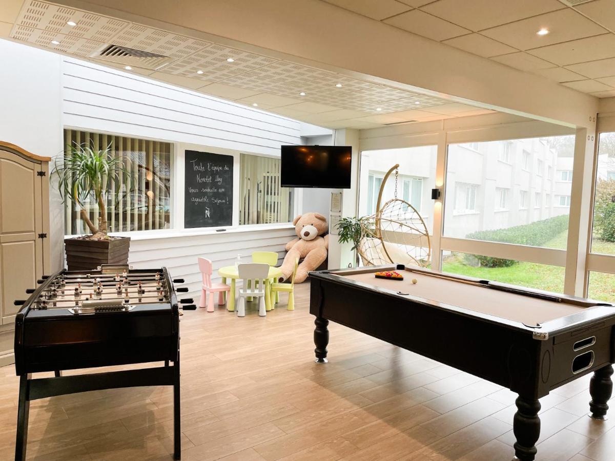 Novotel Fontainebleau Ury Eksteriør billede
