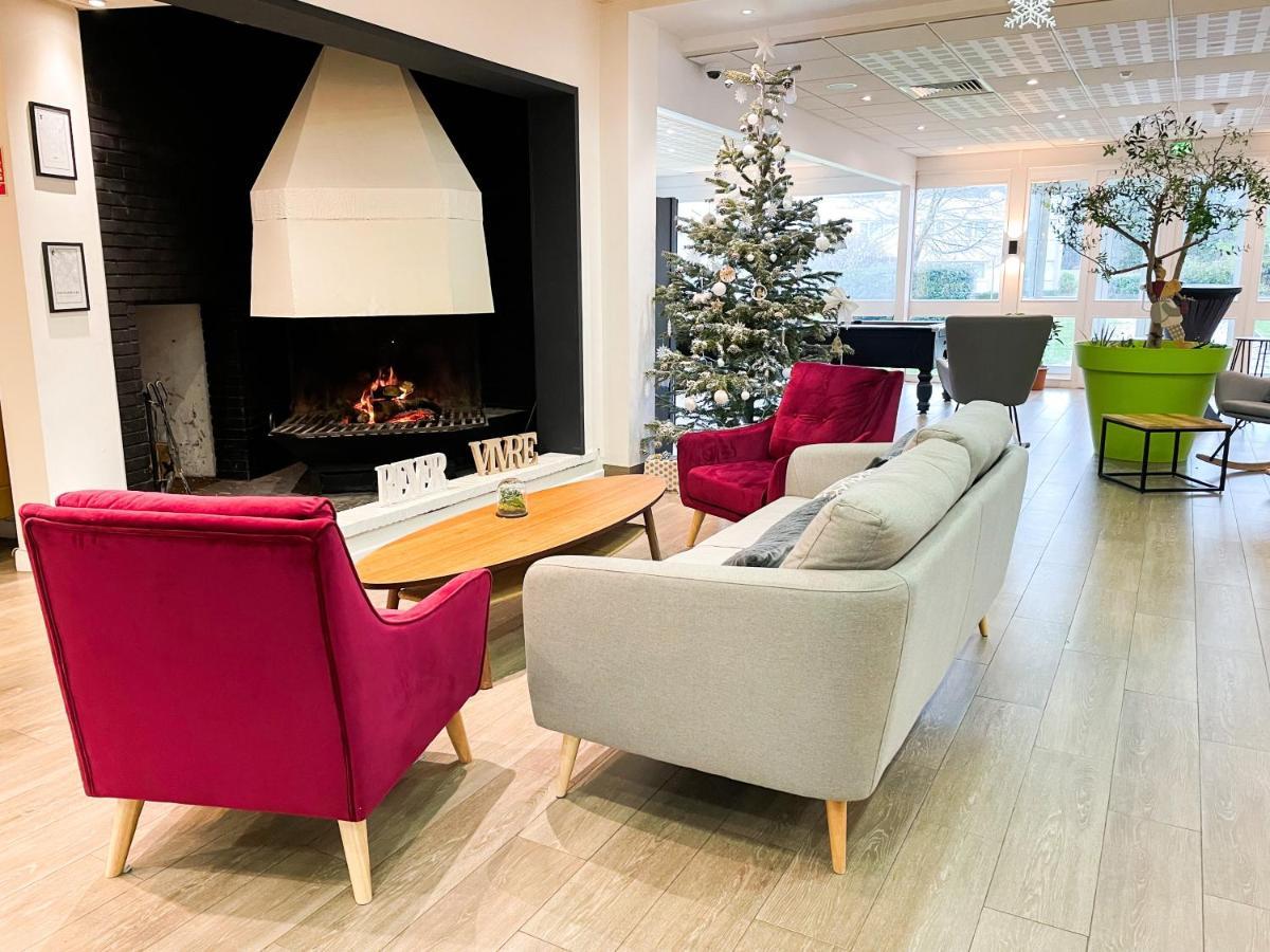 Novotel Fontainebleau Ury Eksteriør billede