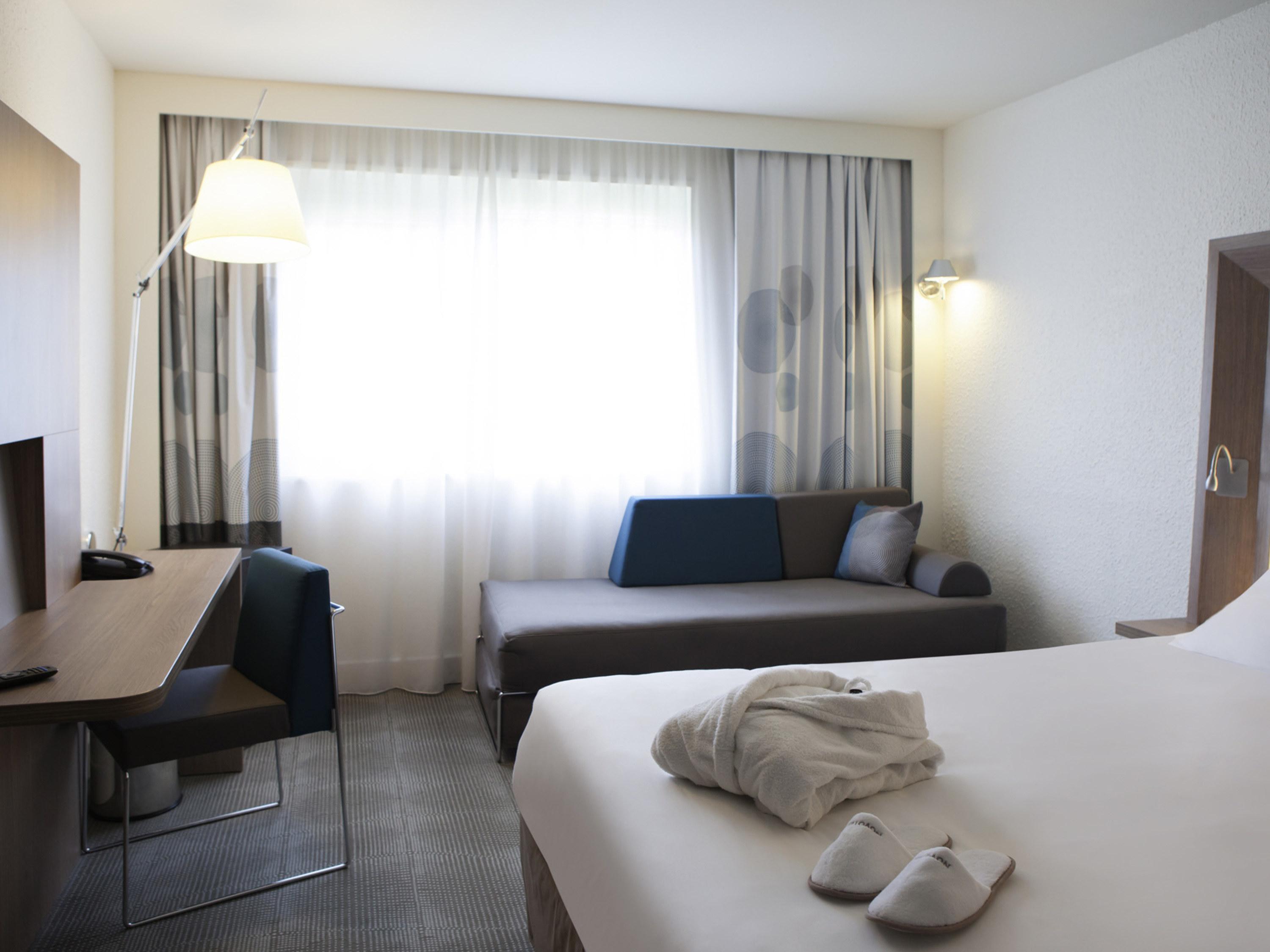 Novotel Fontainebleau Ury Eksteriør billede