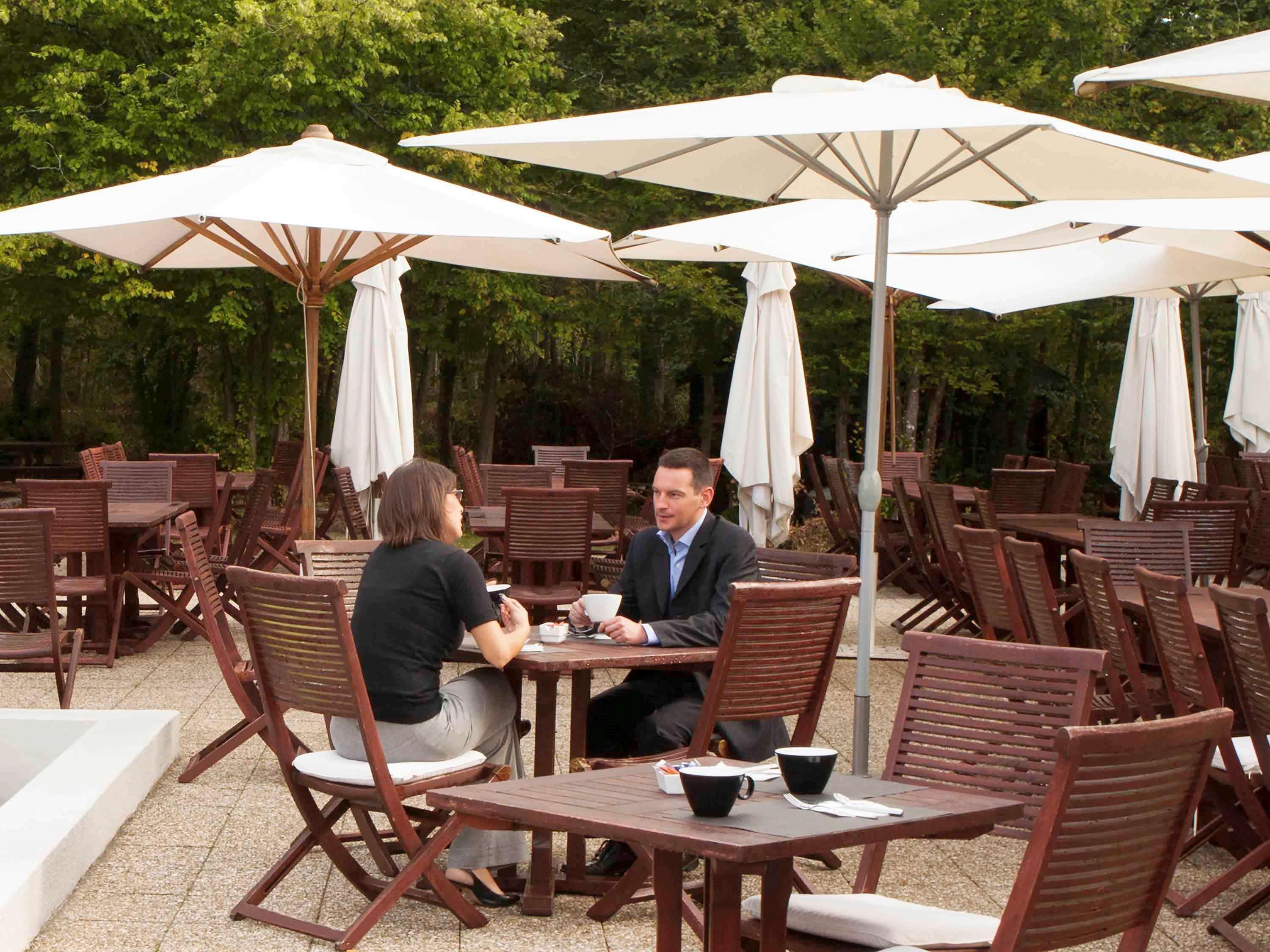 Novotel Fontainebleau Ury Eksteriør billede