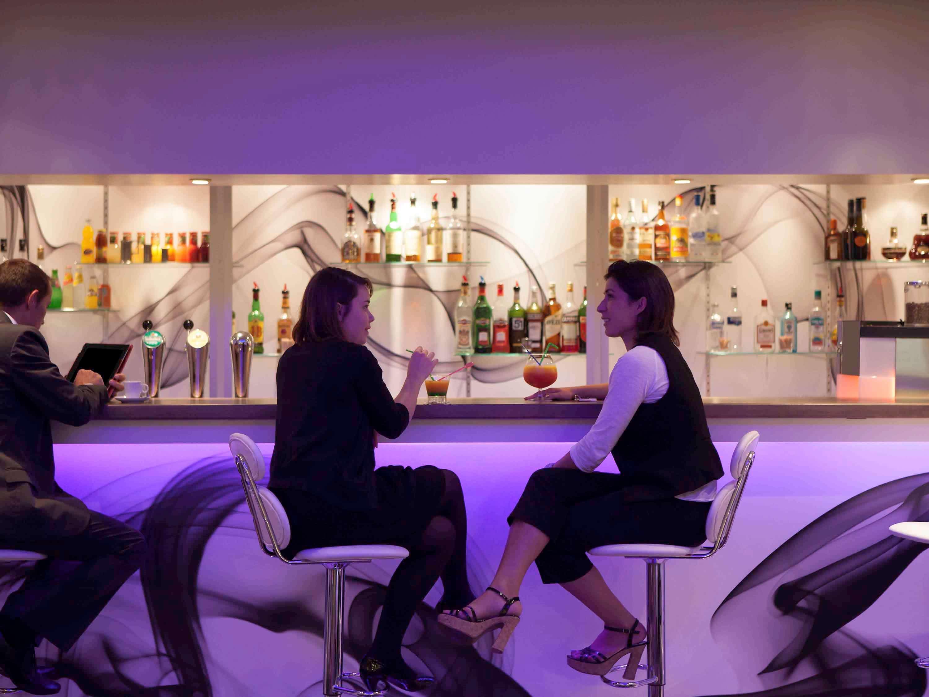 Novotel Fontainebleau Ury Eksteriør billede